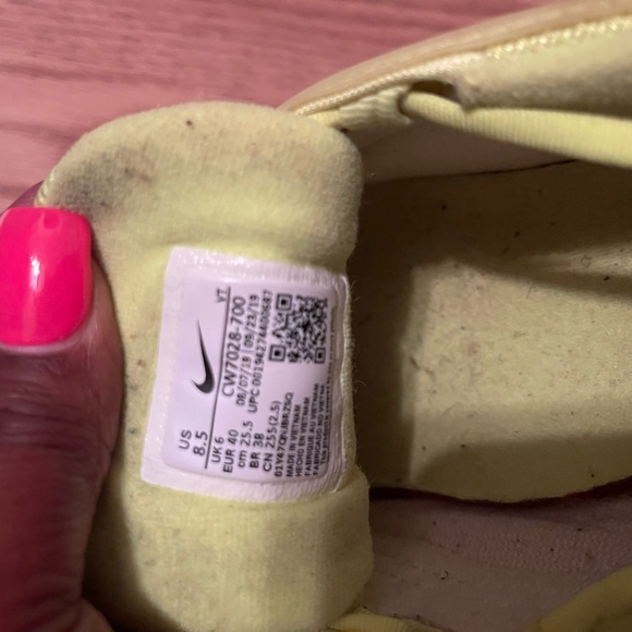 AirMax - Picture 3 of 3